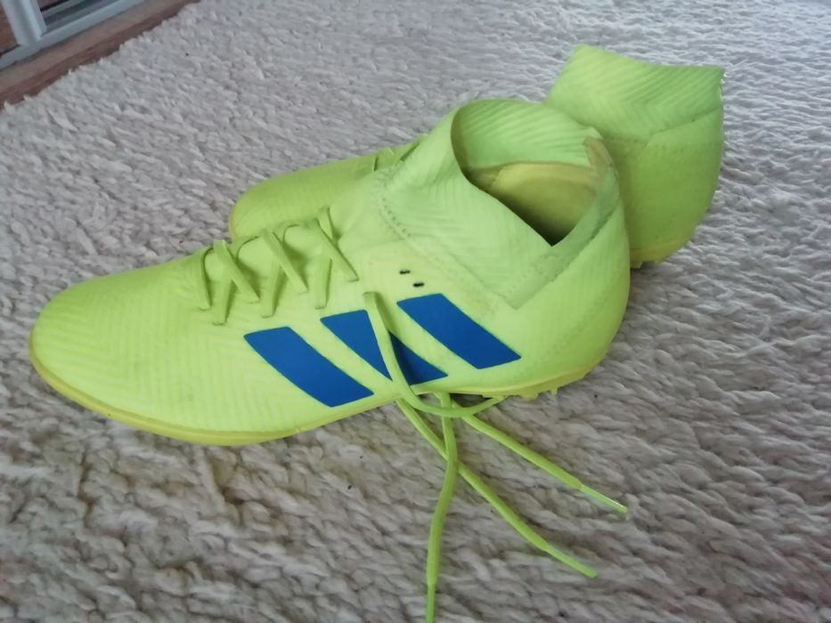 Turfy Adidas Nemeziz