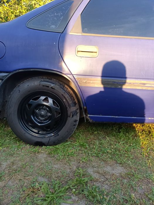 Opel Vectra A 1,6 моноінжектор