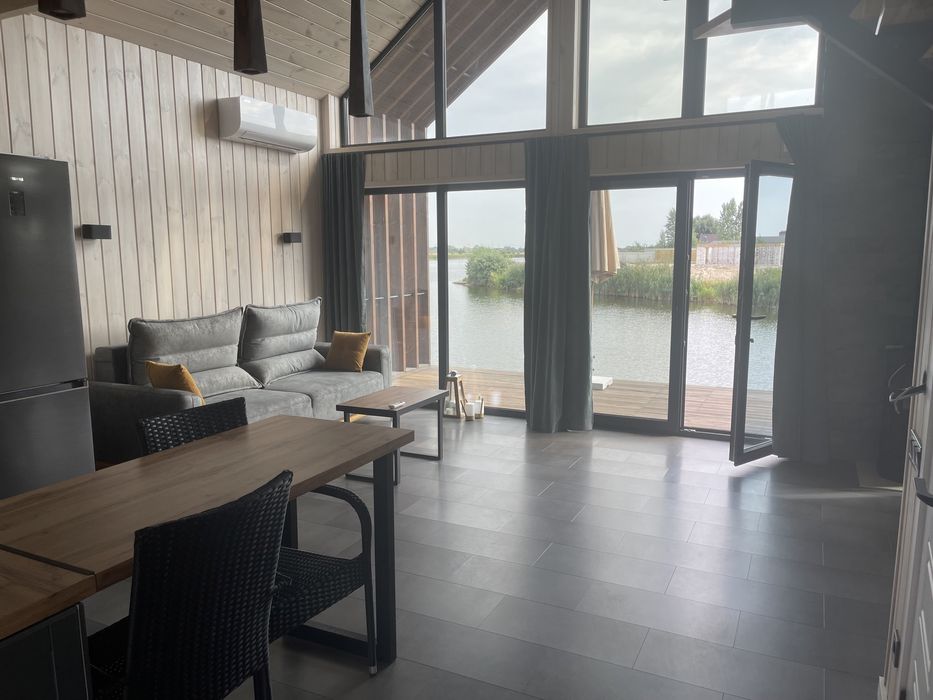 Будиночки біля води Київ Осокорки(домики у воды ЧАН)подобово посуточно