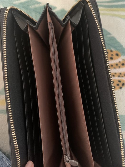 Czarny portfel Moschino