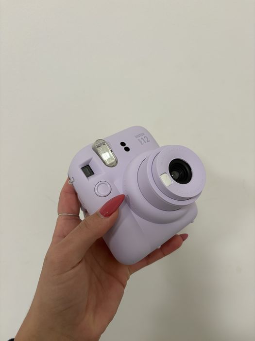 Vendo instax mini 12 como nova