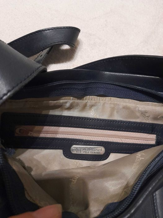 Mala pele genuína preta