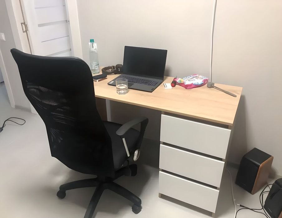 Письмовий офісний компʼютерний стіл  Письменный компьютерный стол