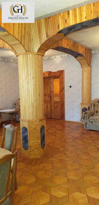 Продам 2-поверховий будинок в с.Соколівське
