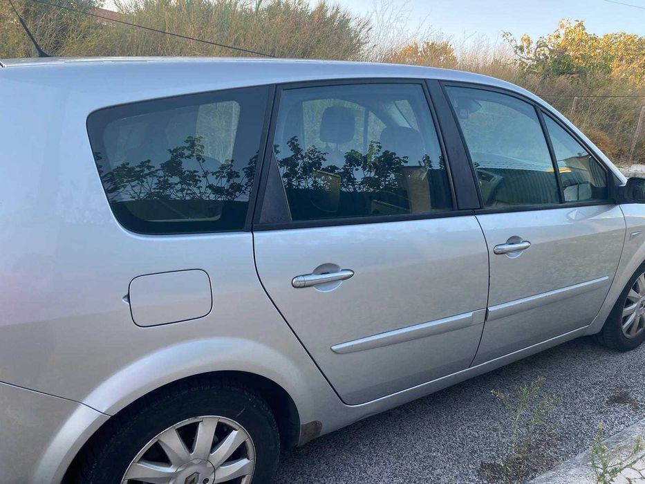 RENAULT GRAND SCÉNIC II (jm) 1.5 dci 105 cv foto 4