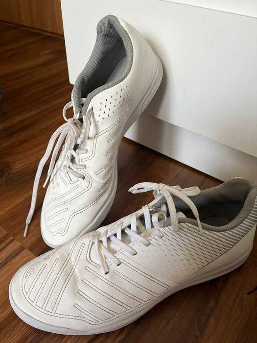 Buty halowe halówki niebrudzące treningowe szkoła Decathlon Imviso