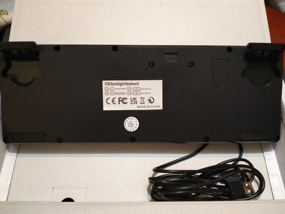 Teclado gaming G61 60% RGB