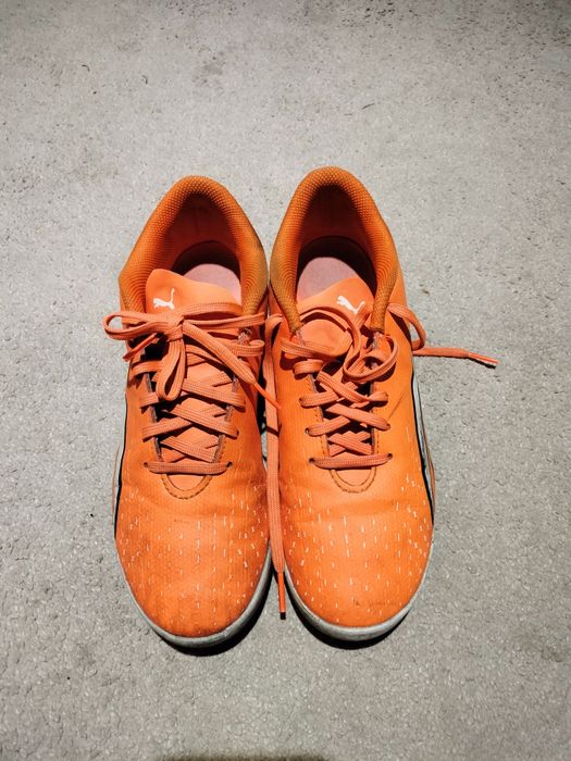 Chuteiras laranja - puma