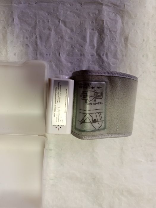 Тонометры  б/у..