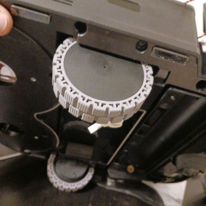 Lewe lub prawe koło z napędem do robota sprzątającego Deebot X2 omni