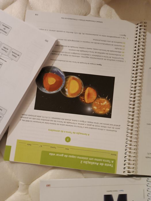 Dossier professor: Exploratório, cientic, À descoberta da vida, Terra