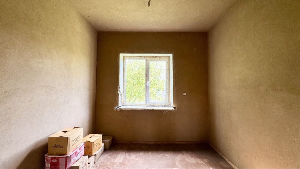 Продам будинок 115м2 в центрі смт Березна, 15 соток землі!