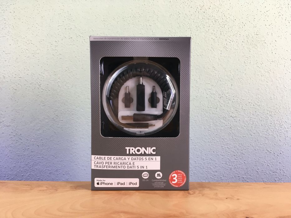 Cabo USB-C / iPhone Lightning / micro - 5 em 1 **novo**