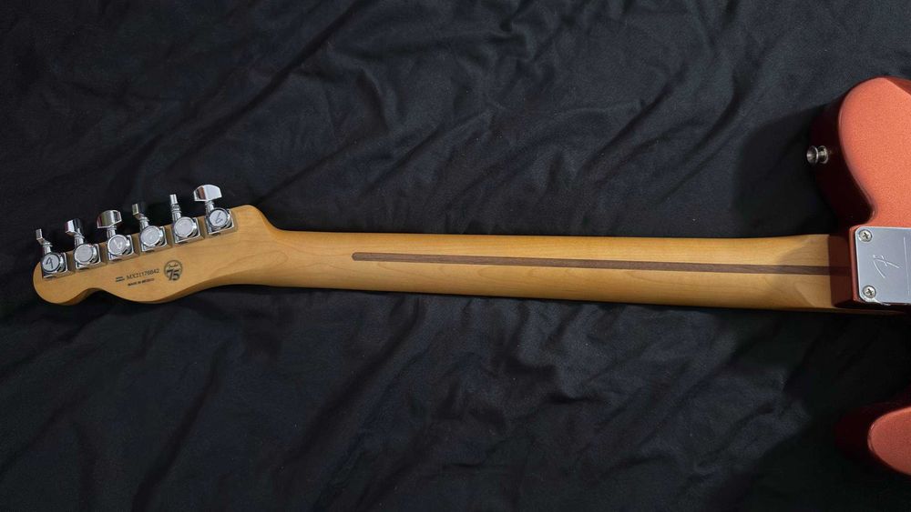 Guitarra elétrica Fender Player Plus Telecaster Aged Candy Apple Red