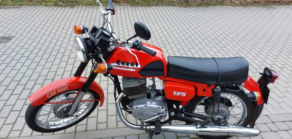 Motocykl Cezet CZ 175