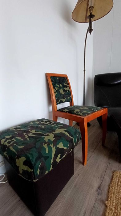 Cadeira e puf camuflado