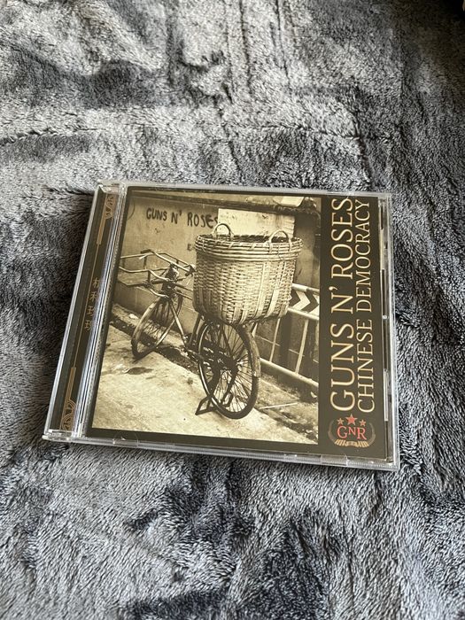 CD dos Guns N’ Roses