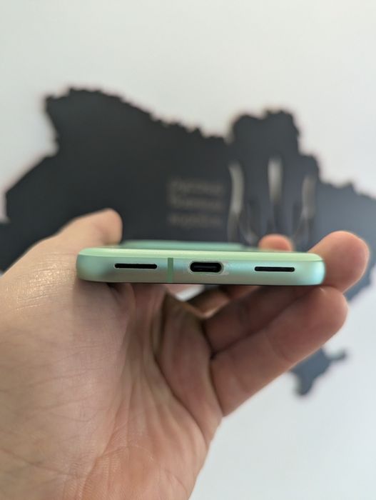 Pixel 8a 128gb Never. Green.