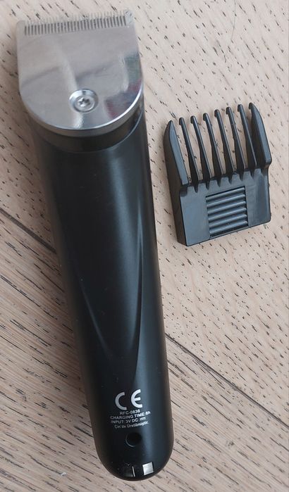 Профессиональная машинка для стрижки и окантовки Astra RFC-0836