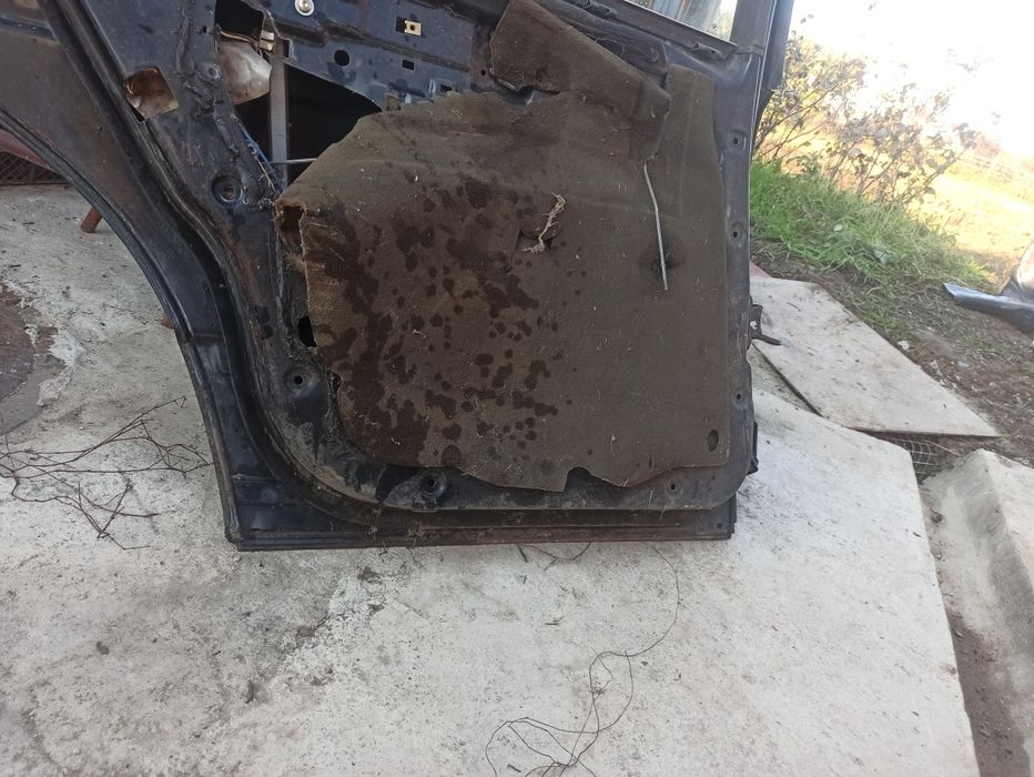 BMW e34 задние двери