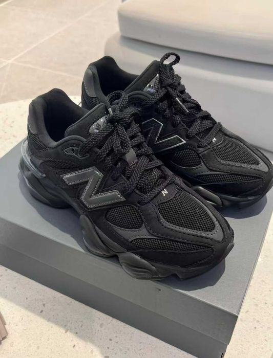 New Balance 9060 Triple Black Suede BPM R.40