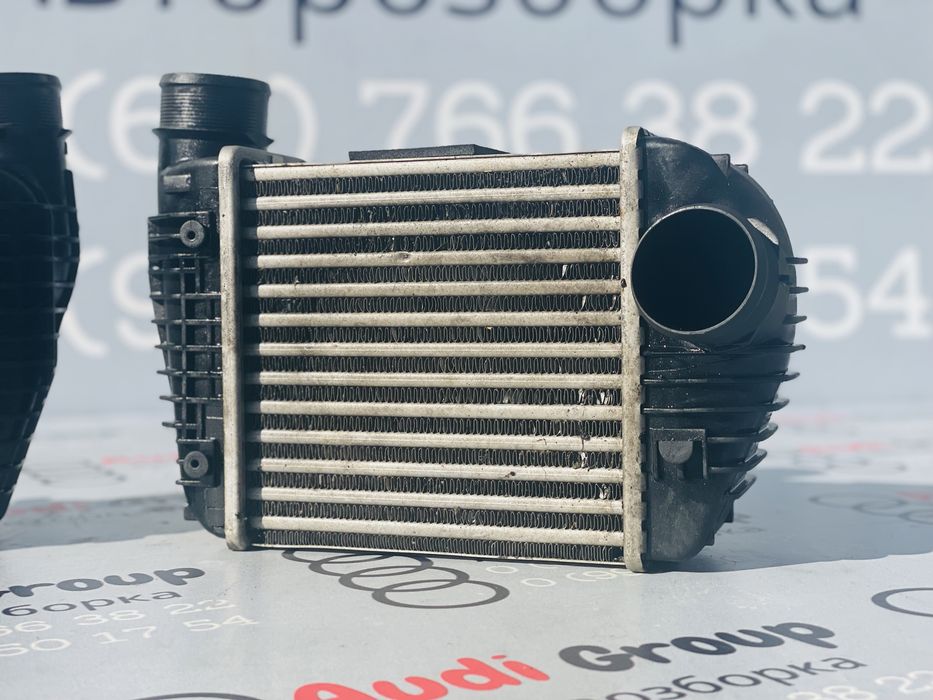 Інтеркулер Правий Лівий Audi A6 C6 2.7 TDI Розборка Ауді