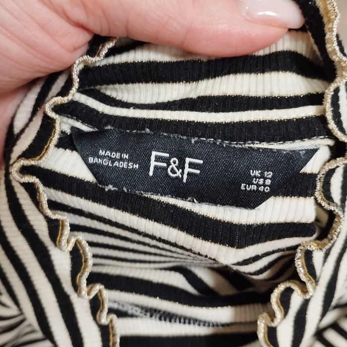 Водолазка від  F&F