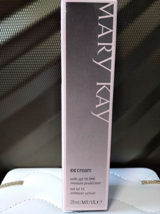 Krem CC Mary Kay Light to Medium
