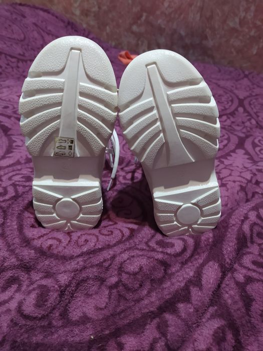 Сапожки, дутіки зимові