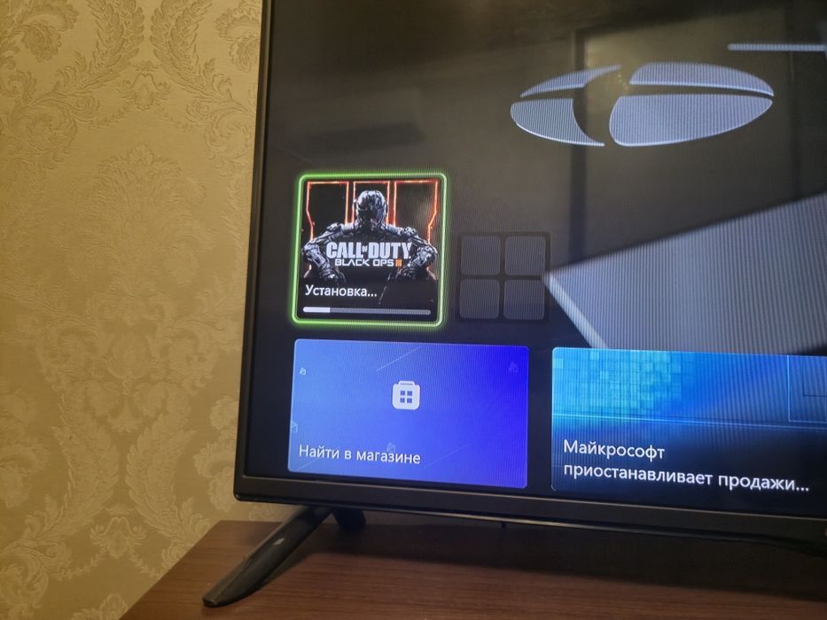Приставка Xbox One 500 Gb