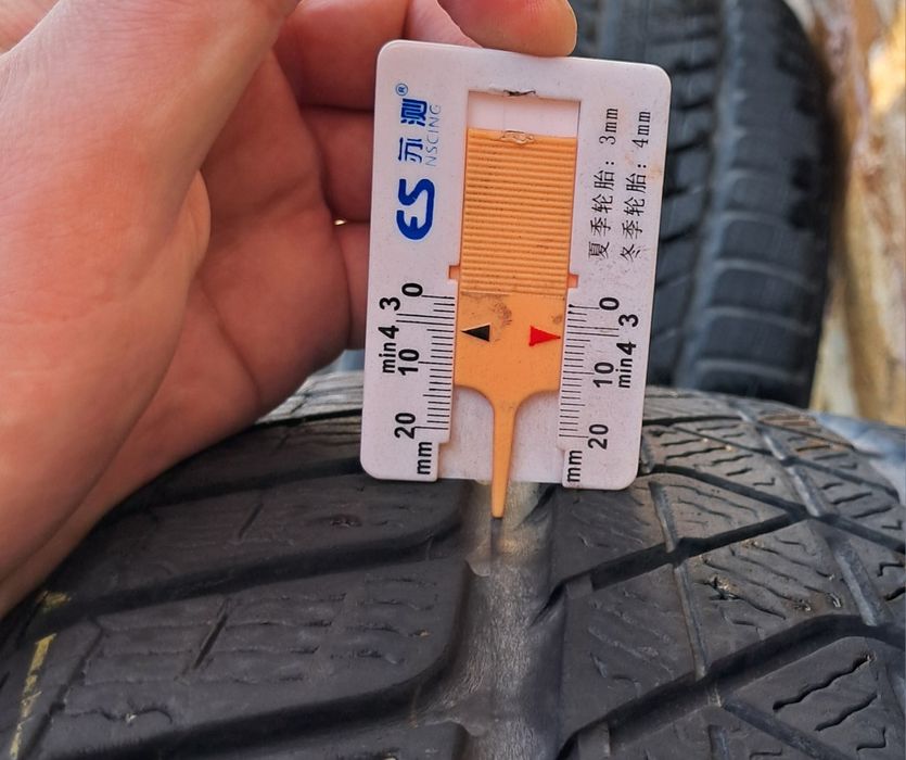 225/60 R18 Pirelli Sottozero шини