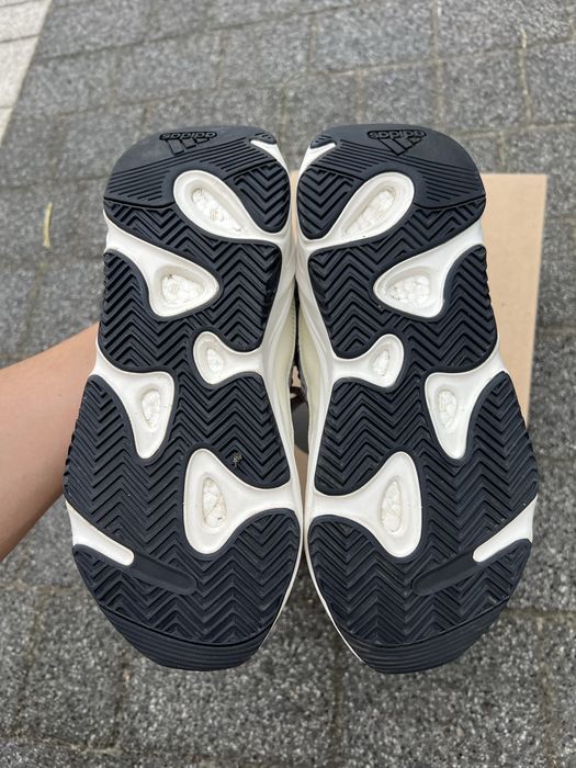 Adidas Yeezy Boost 700 V2 Static buty sneakersy szare białe 40
