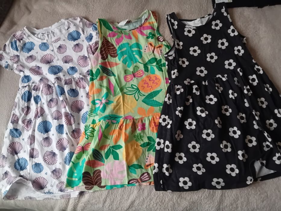 Sukienki dla dziewczynki rozmiar 116 122 H&M sinsay