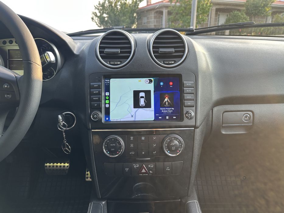 Mercedes-Benz Classe M 320 — fotografia 12