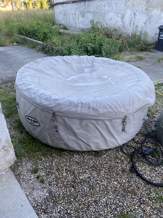 Jacuzzi Lay Z Spa Paris