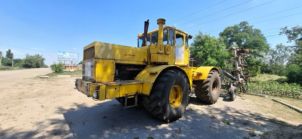 Трактор К-701 "Кіровець" та навісне обладнання до нього
