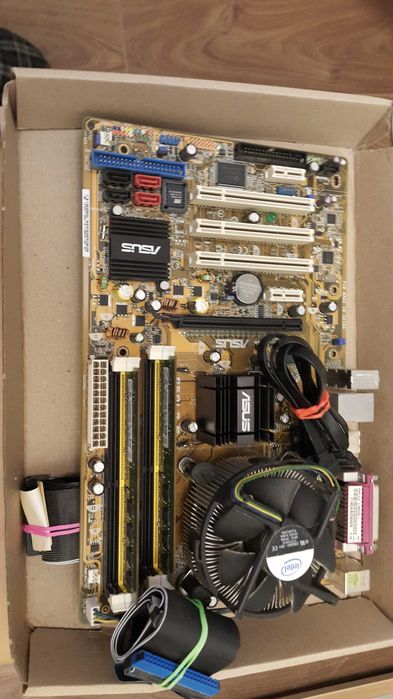 Компьютер материнская плата ASUS S 775. Оперативная память  *SAMSUNG*