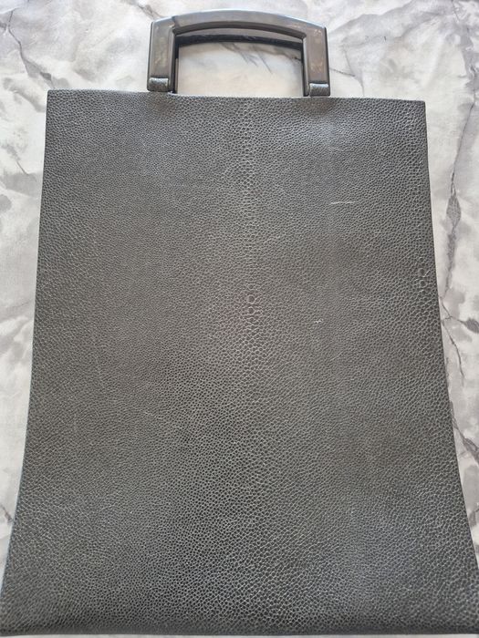 Mala yves saint laurent verdadeira
