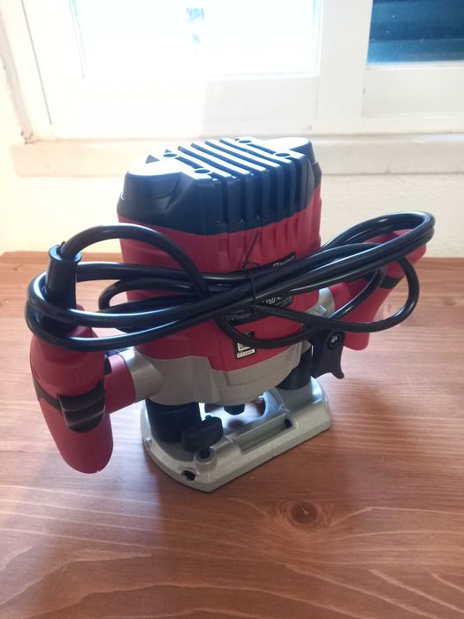 Fresadora Einhell 1100W (NOVA!)