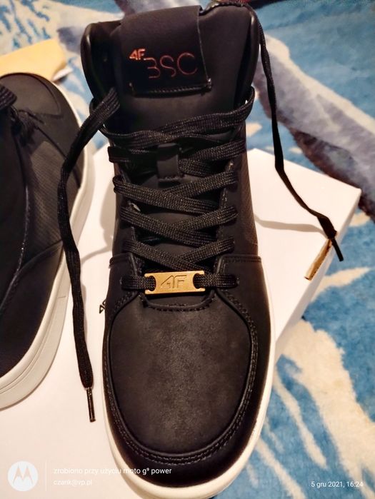 Buty sportowe 4F r.40 czarno złote