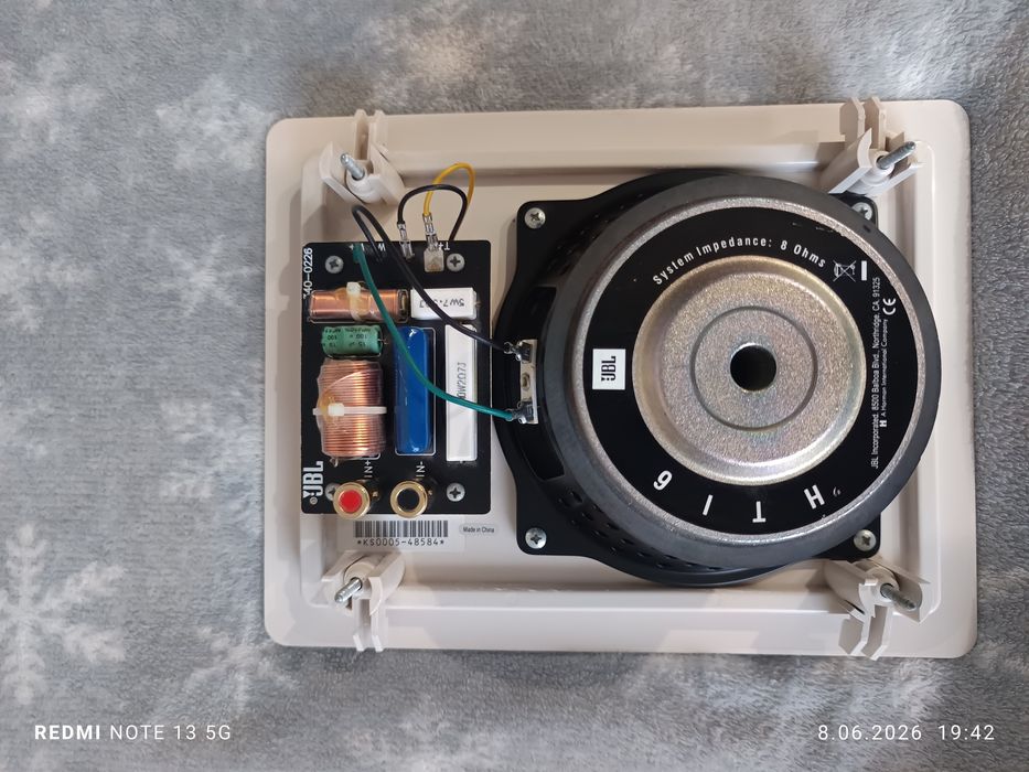 JBL 6,5" Głośniki instalacyjne ścienne 8Ω