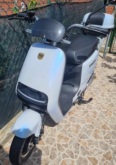 Moto elétrica- 6 meses de uso // incluíndo seguro