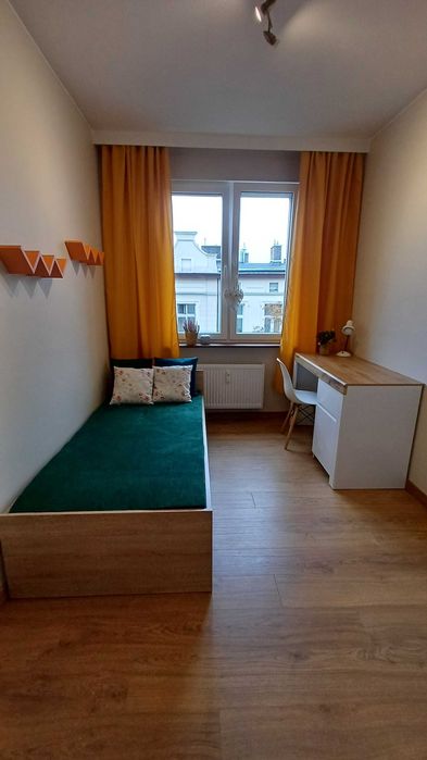 Pokój w mieszkaniu dwupokojowym, 5 min.  do WAM i UMED, po generalnym remoncie