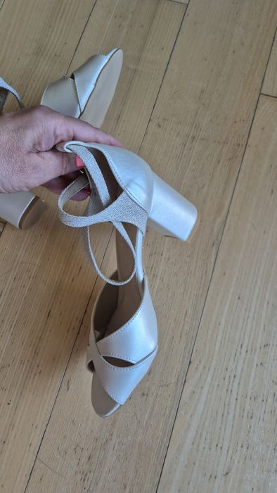 Buty ślubne Brilu, NOWE, 37, ecru z delikatnym połyskiem