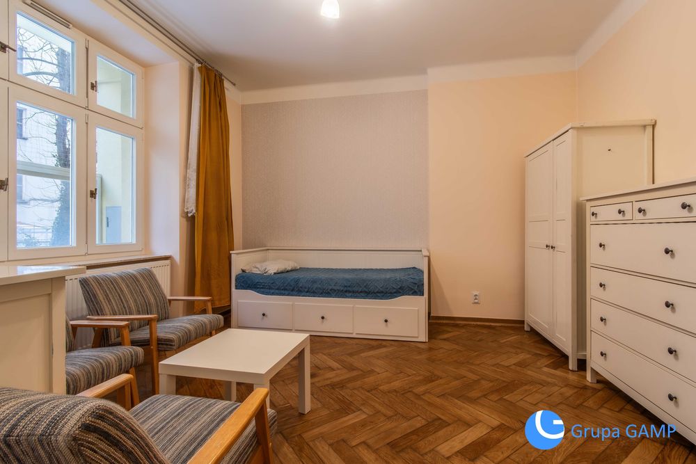 Kawalerka z otwartą kuchnią+balkon*P.Inwalidów*