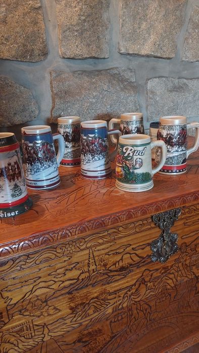 Coleção de canecas de cerveja Budweiser