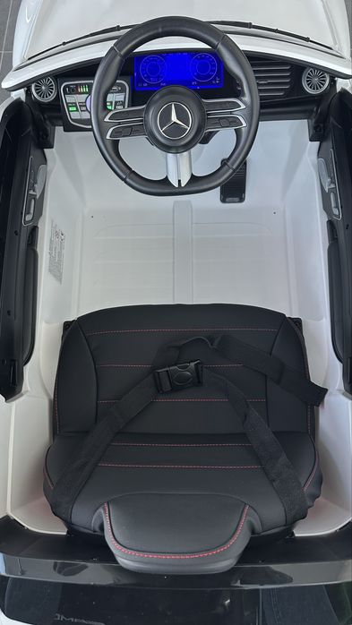 Дитячий електромобіль Mercedes Benz EQS — універсальна модель 12V з хорошими характеристиками та комфортом для щоденного катання.Авто на акумуляторі.