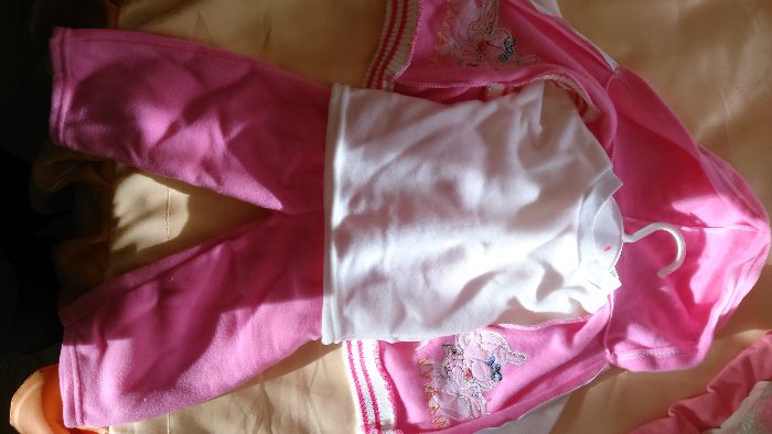 Костюми, трієчка, нові!!!