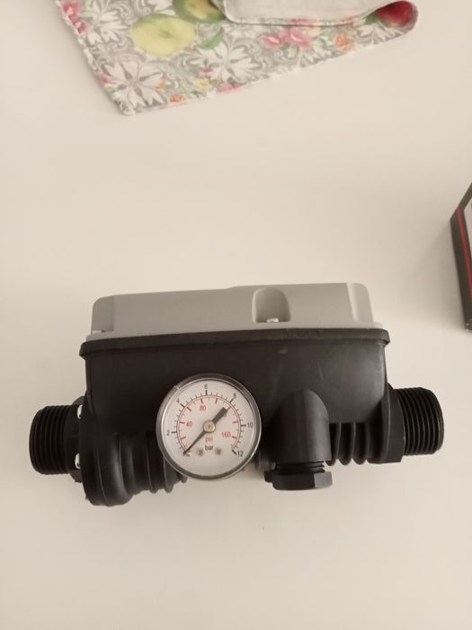 Interruptor de fluxo, com manómetro.