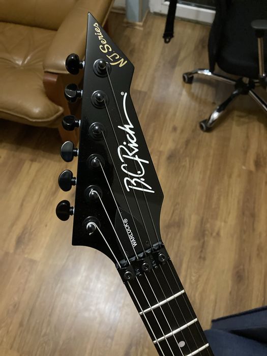B.C. Rich X  Stranger Things Eddie Munson Warlock Black 2022